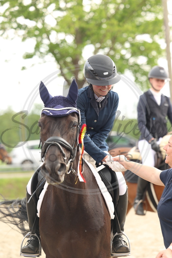 994A7988 | sabrinanicolaifotografie - Realisiert mit Pictrs.com