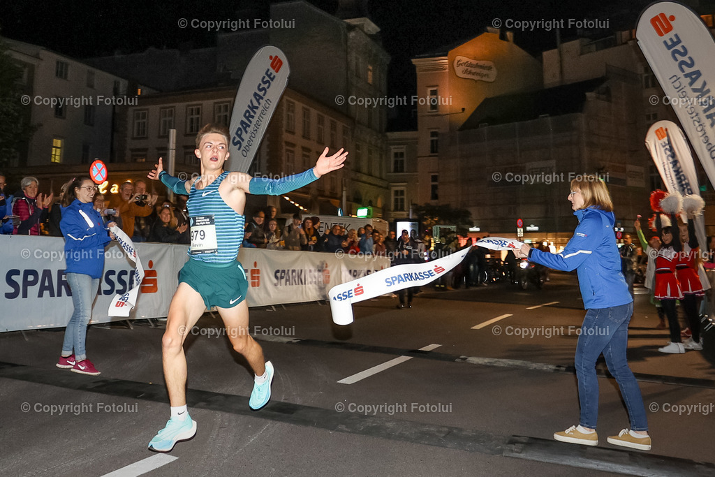 A-BINDER_20220922_0050 | LINZ,  AUSTRIA,22.Sept. 2022 - Night Run, Image shows Night Run.
Photo: Sportmediapics.com/ Manfred Binder