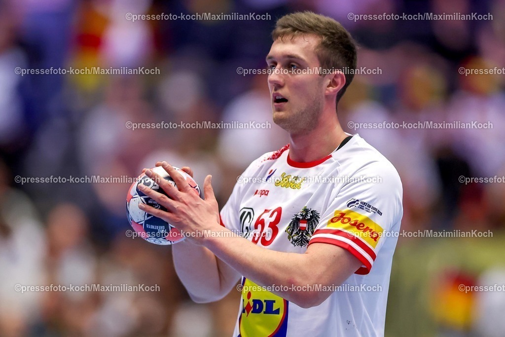 EHF17012601049 | 17.01.2026, Handball, Men's EHF EURO 2026, Österreich - Spanien, Jyske Bank Boxen in Herning, Dänemark, Preliminary Round:  Mykola Bilyk (Austria #53) 