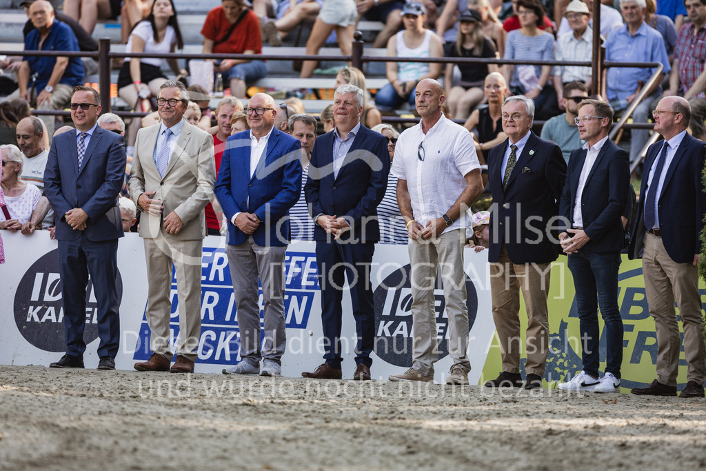 230910_OWLCh_GroßerPreis-694 | Deine schönsten Turniermomente als professionelle Fotos! Entdecke hochwertige Pferdesport-Fotografie im Online-Shop. Jetzt Fotos finden & bestellen!