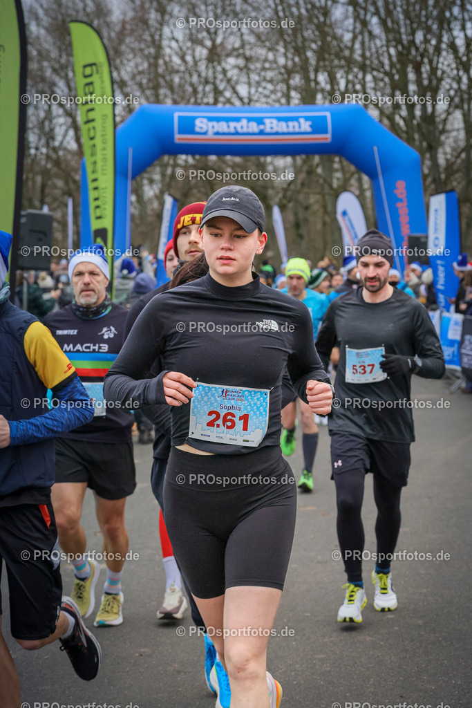 6. Bonner Nikolauslauf; Bonn, 14.12.2025 | Impressionen vom 6. Bonner Nikolauslauf am 14.12.2025 in Bonn (Nordrhein-Westfalen). 