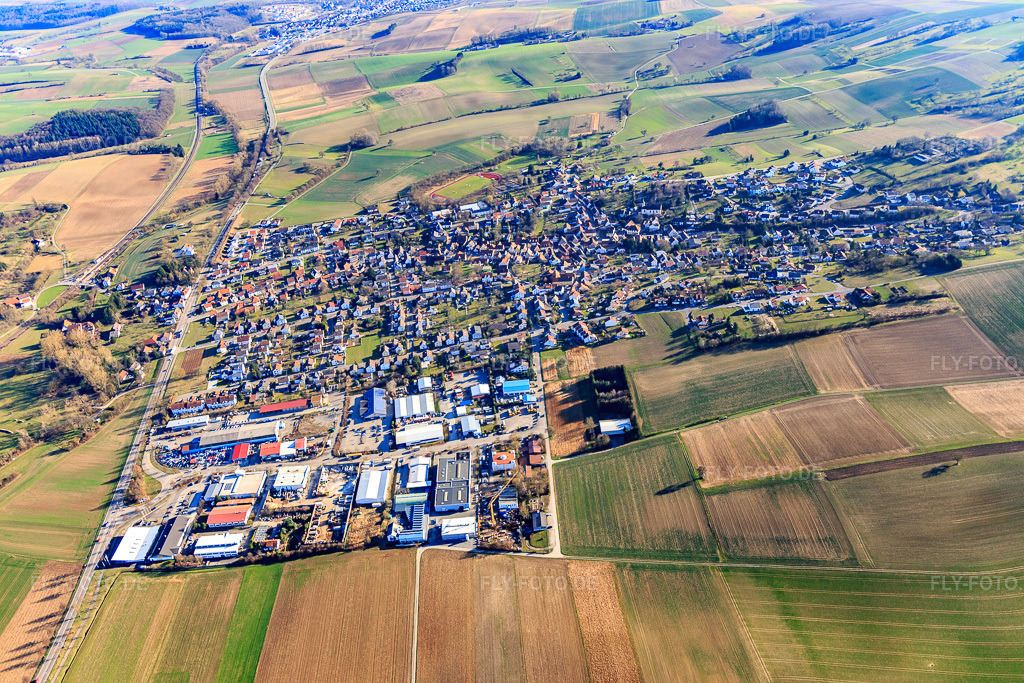 Luftbild: Ortsansicht aus Norden im Ortsteil Helmsheim in Bruchsal im Bundesland Baden-Württemberg in Deutschland. Foto: IMG_097276.jpg vom 10.03.2017 durch Werner Riehm/FLY-FOTO.de