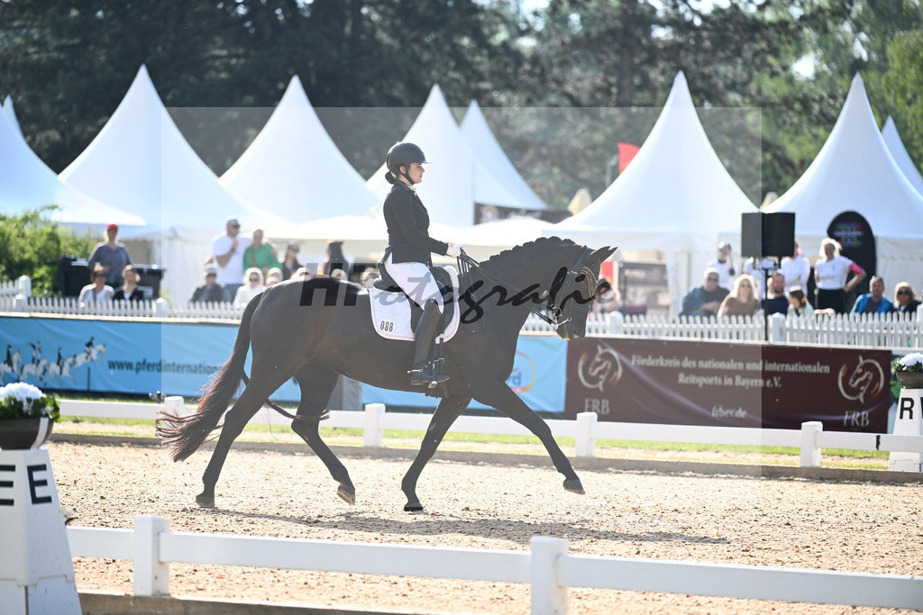 Goetschl_Doloris_12241418 | hf-fotografie - Realisiert mit Pictrs.com