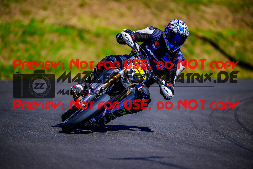 MaZZes_FotoMatrix_240816_6007705_8759 | UE40