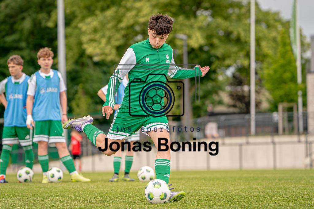 Sportfoto_ I 4302 | jns.sportfotos - Realisiert mit Pictrs.com