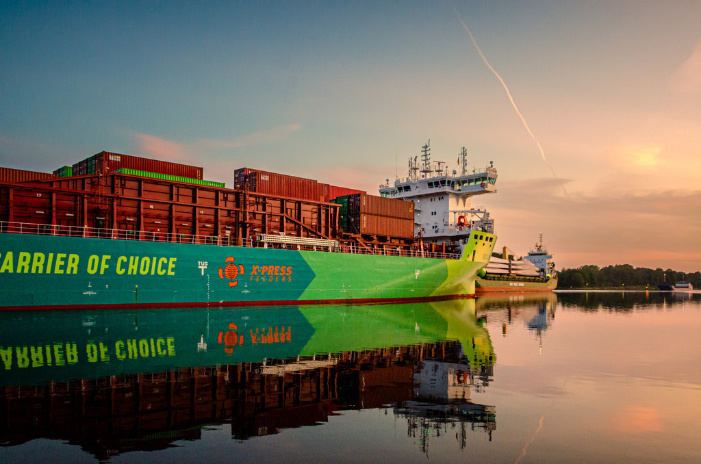 ABC_5187 | Entdecken Sie hochwertigen Fotodruck auf Leinwand, Acrylglas, Alu-Dibond und weiteren Materialien bei Fotodruck Online. Gestalten Sie individuelle Wandbilder in bester Qualität – ideal für besondere Erinnerungen und stilvolle Dekorationen. 