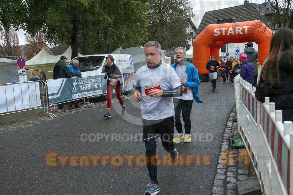 251130_1143_EX1_8459 | Sportfotografie im Rhein-Sieg Kreis, Köln, Bonn, NRW, Rheinland Pfalz, Hessen, etc. Unser Tätigkeitsfeld umfasst den Laufsport vom Volkslauf über den Marathon, Duathlon, Triathon bis zum Ultralauf wie Kölnpfad Ultra oder Schindertrail.