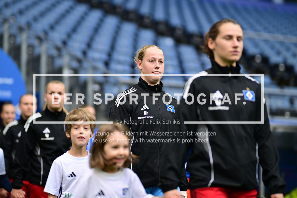 Fußball I Frauen I Saison 2025-2026 I Bundesliga I 7. Spieltag I Hamburger SV - FC Carl Zeiss Jena I 18.10.2025 I 25191 | Larissa Haidner (33, Hamburger SV) - Realisiert mit Pictrs.com