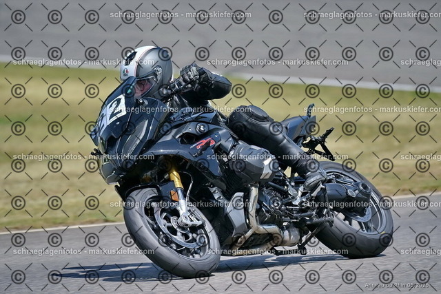 26BT02-1893 | markuskiefer.com - Realisiert mit Pictrs.com