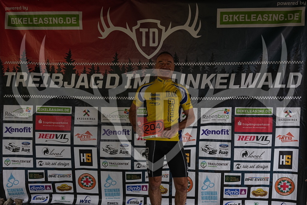 A1_09327 | Fotogalerie der Treibjagd im Dunkelwald - Dein MTB Etappenrennen im Erzgebirge - Realisiert mit Pictrs.com