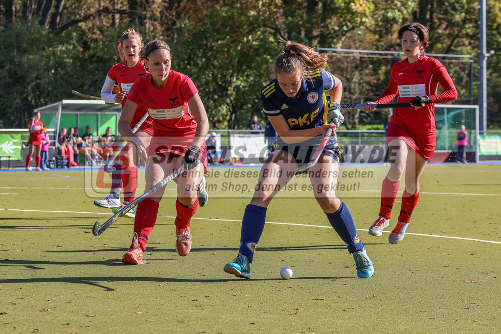 MJ_2022-10-09_Damen_DSD-Braunschweig-25 | Fenja-Sophie Rees (Eintracht Braunschweig #26) & Frederike Ventzke (DSD Düsseldorf #2), DSD Düsseldorf - Eintracht Braunschweig am 9.10.2022 in der Hockeyanlage DSD, Düsseldorf