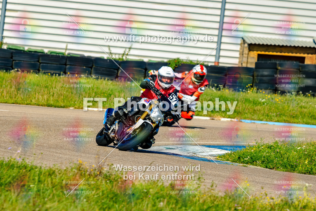 057-1692 | Hier findet Ihr Bilder von Touristenfahrten auf der Nürburgring Nordschleife oder von anderen Veranstaltungen die ich besucht habe. Viel Spass beim Durch Schauen 