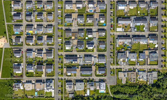 Gelsenkirchen230511208-2 | Luftbild, Hafenquartier Graf Bismarck, am Yachthafen Stölting Marina, Senkrechtaufnahme, Bismarck, Gelsenkirchen, Ruhrgebiet, Nordrhein-Westfalen, Deutschland