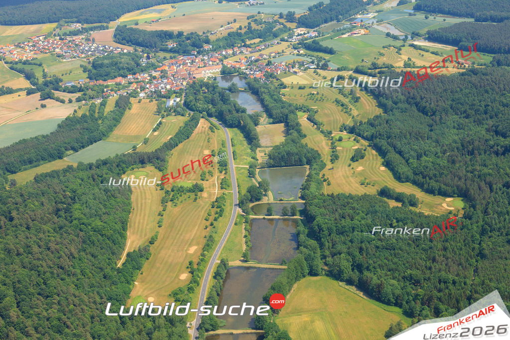 Die Luftaufnahme Reichmannsdorf - Schlüsselfeld wurde vom UL-Flugzeug (keine Drohne) aus fotografiert.Hohe Druck- Auflösung-die Geschenkidee!