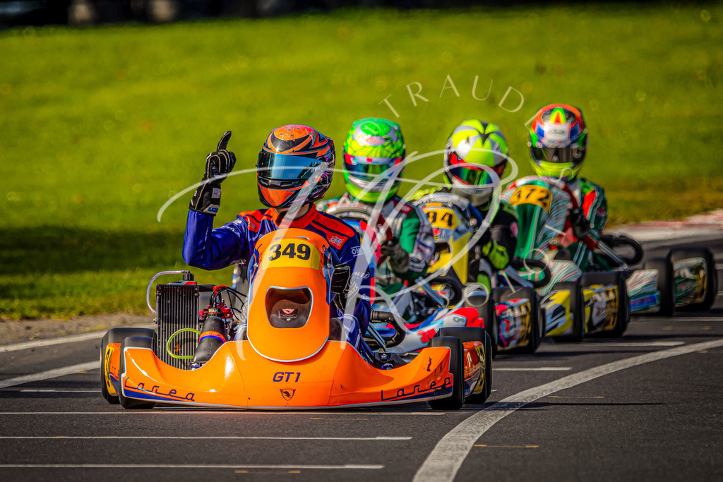 0540DBBF-13EF-4577-8B0D-FE42C55375AD | traudl_s_fotos