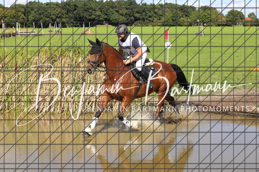 AZ2A0075 | Benjamin Bartmann Photomoments