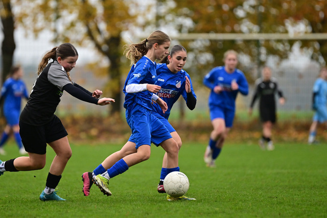 Fußball I Juniorinnen I Saison 2025-2026 I Niedersachsenpokal I Viertelfinale I JFV A-O-B-H-H - FC Rosengarten I 33098 | Der Sportfotograf. - Realisiert mit Pictrs.com