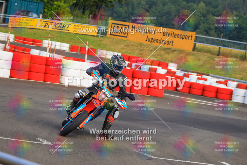 _DSK2250 | Hier findet Ihr Bilder von Touristenfahrten auf der Nürburgring Nordschleife oder von anderen Veranstaltungen die ich besucht habe. Viel Spass beim Durch Schauen 