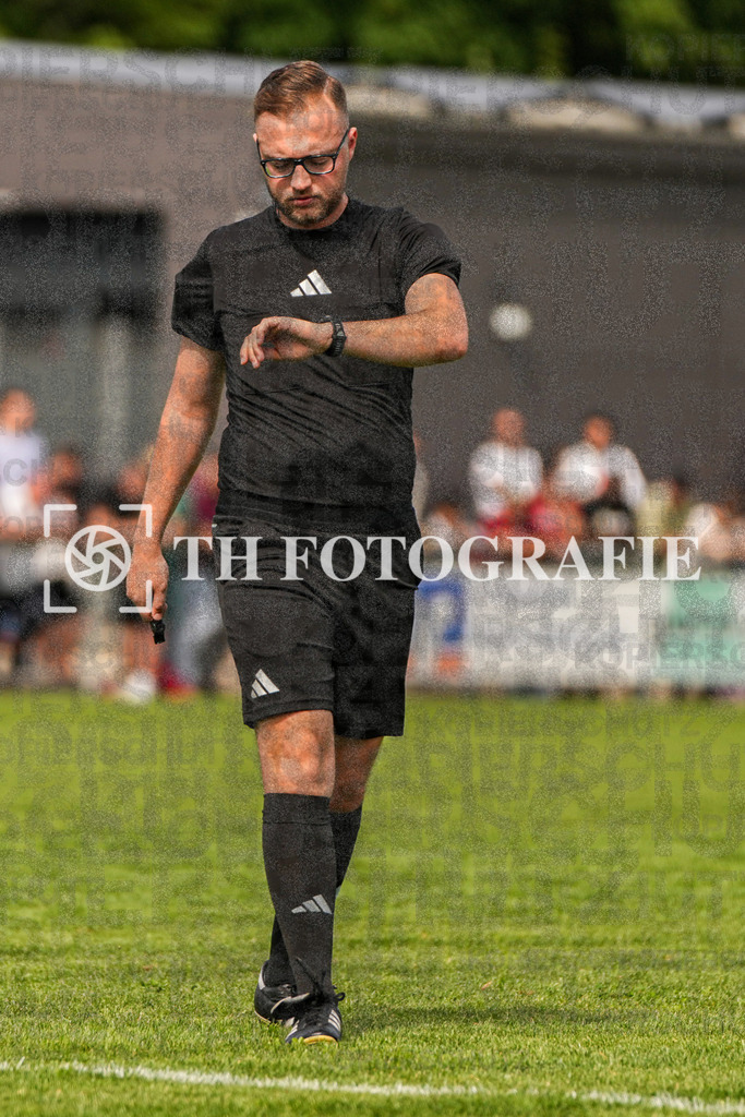 GER, FC Zell - FC Wittlingen, Fussball, Rothaus Bezirkpokal, Finale, Saison 2024/2025, 29.05.2025 | GER, FC Zell - FC Wittlingen, Fussball, Rothaus Bezirkpokal, Finale, Saison 2024/2025, 29.05.2025Foto: TH Fotografie/Alessio Bosco