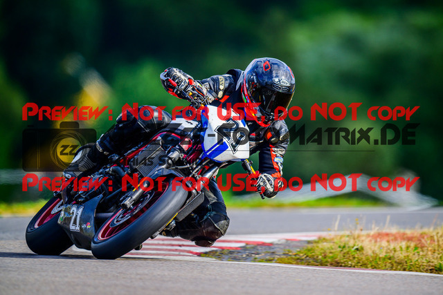 MaZZes_FotoMatrix_240914_6007705_2-61 | TWINCUP