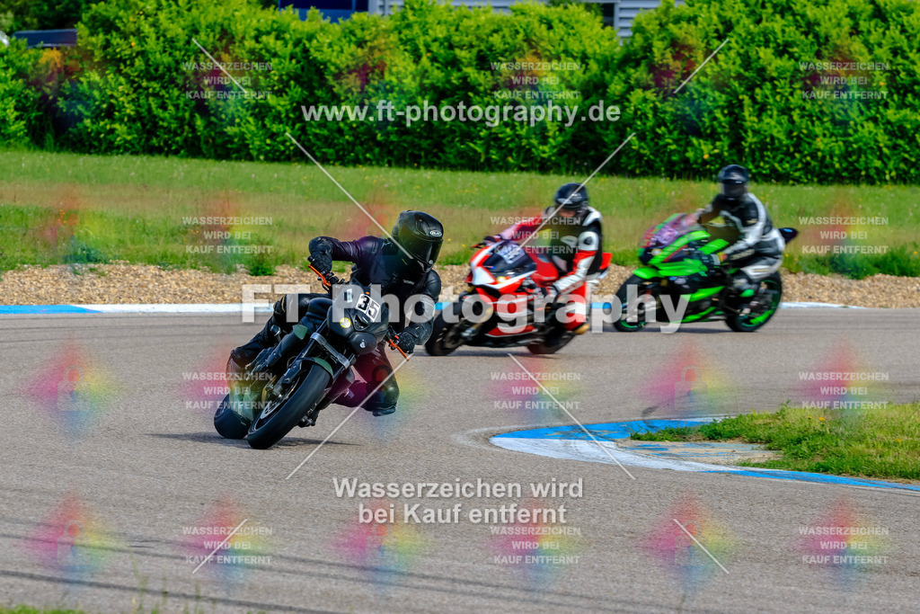 MotoTeam-8599 | Hier findet Ihr Bilder von Touristenfahrten auf der Nürburgring Nordschleife oder von anderen Veranstaltungen die ich besucht habe. Viel Spass beim Durch Schauen 