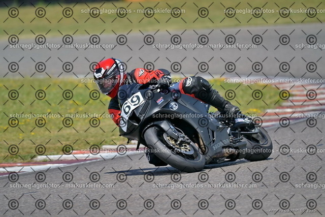26BT02-2021 | markuskiefer.com - Realisiert mit Pictrs.com