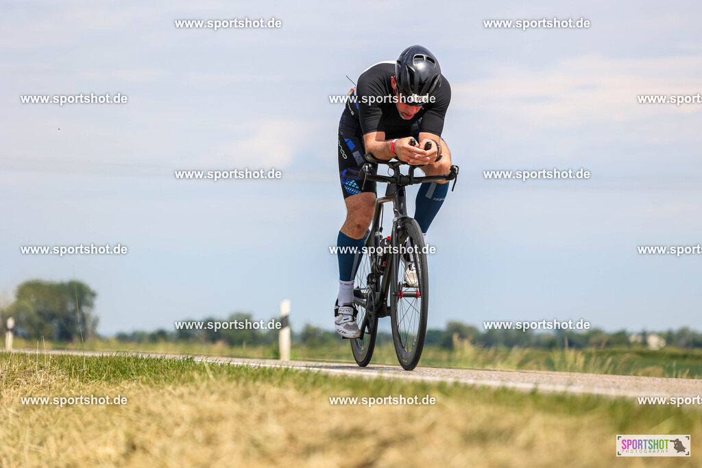 BR8A7117 | Stadttriathlon Erding 2025. #yourpictrs #sportshot_your_pictrs @Sportshotphotography #stadttriathlonerding Copyright: www.sportshot.de