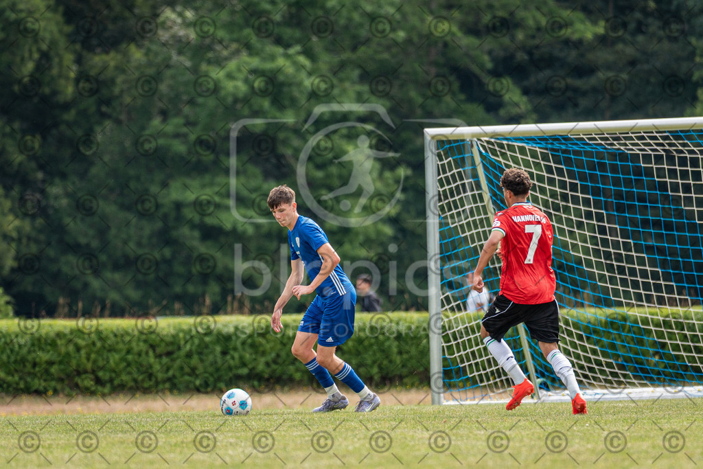 _DSC8034 | Professionelle Fußball- und Sportfotografie. Spielbilder online ansehen und kaufen – Einzelbilder oder komplette Galerien in hoher Qualität. - Realisiert mit Pictrs.com