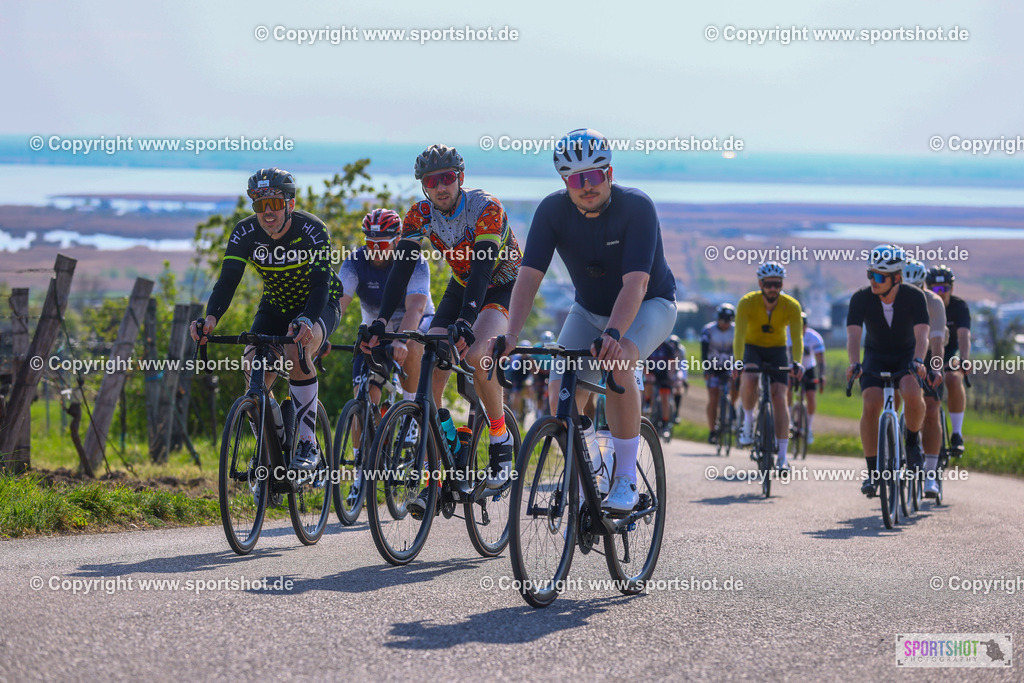 TRA_0611 | Neusiedlersee Radmarathon 2026@sportshot_your_pictrs #yourpictures#roadtowm2029 #nrm #neusiedlerseeradmarathon #neusiedlersee #neusiedlerseetourismus #burgenland #mörbisch #nrm26 #burgenlandtourismus #voglundco #poweredbyburgenlandtourismus #radsport #rad #marathon #ucigranfondo #visitburgenland #ucigranfondoworldseries