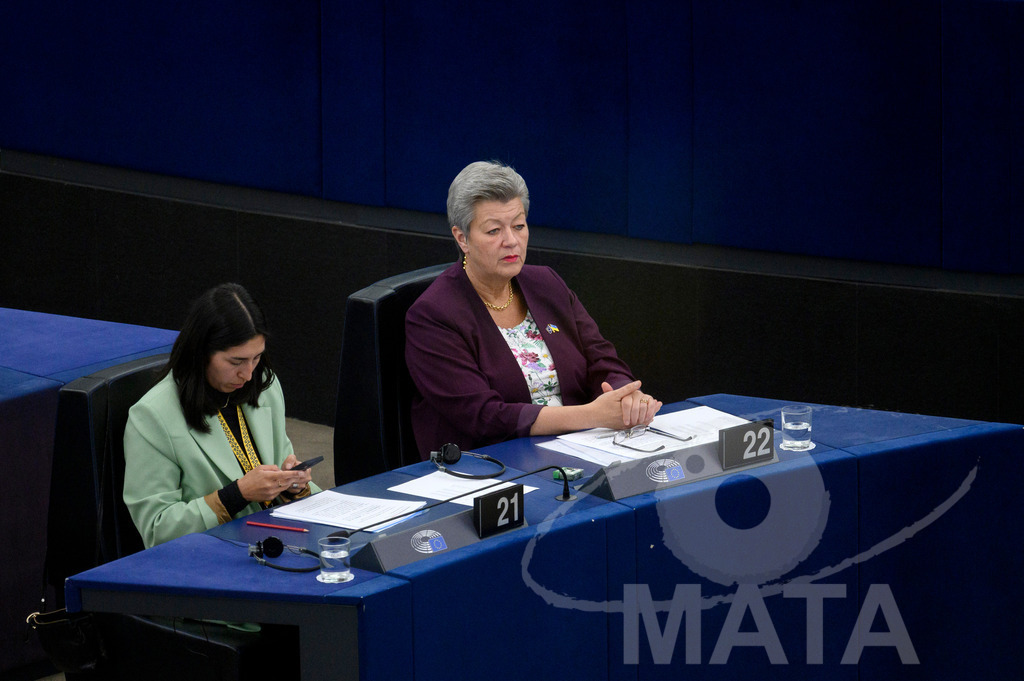 _DWI0210 | Ylva Johansson, EU-Kommissarin für Innere Sicherheit (2019-2024), Schweden bei EU-Parlament Plenarsitzung. Das Europäische Parlament in Straßburg, 22.04.2024
 - Realisiert mit Pictrs.com