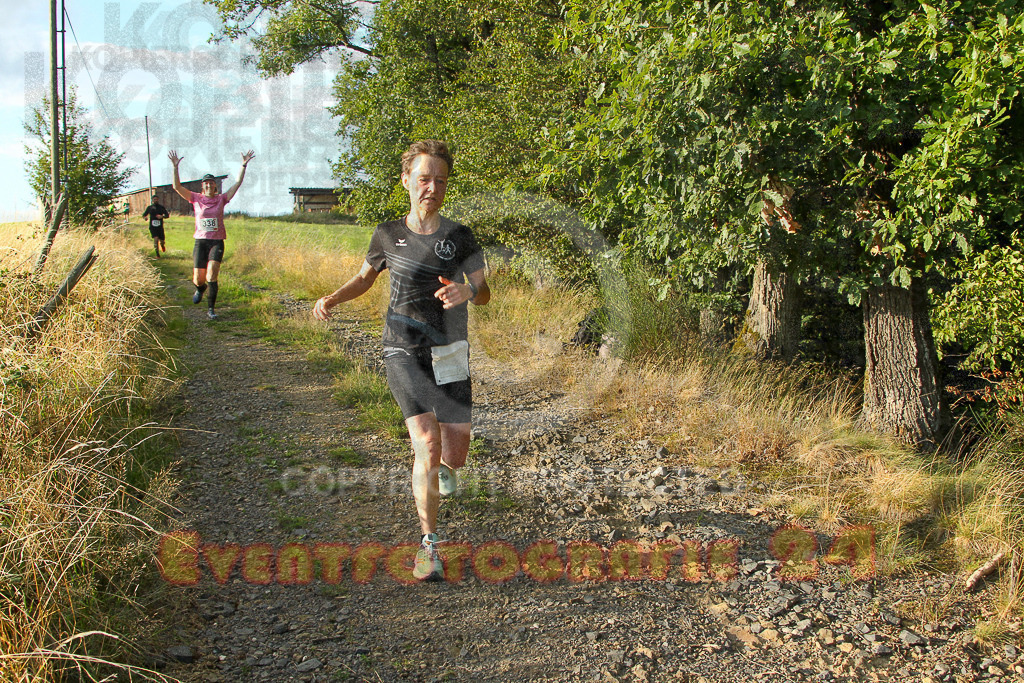 250801_1919_EV4_8523 | Sportfotografie im Rhein-Sieg Kreis, Köln, Bonn, NRW, Rheinland Pfalz, Hessen, etc. Unser Tätigkeitsfeld umfasst den Laufsport vom Volkslauf über den Marathon, Duathlon, Triathon bis zum Ultralauf wie Kölnpfad Ultra oder Schindertrail.