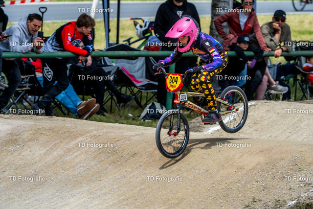 BayBMX2026-06340 | Fotogalerie von Thomas Dettweiler mit Eventbildern und lizenzfreien Fotos. Perfekt als Wandbild, für Büro, Website oder private Nutzung. - Realisiert mit Pictrs.com