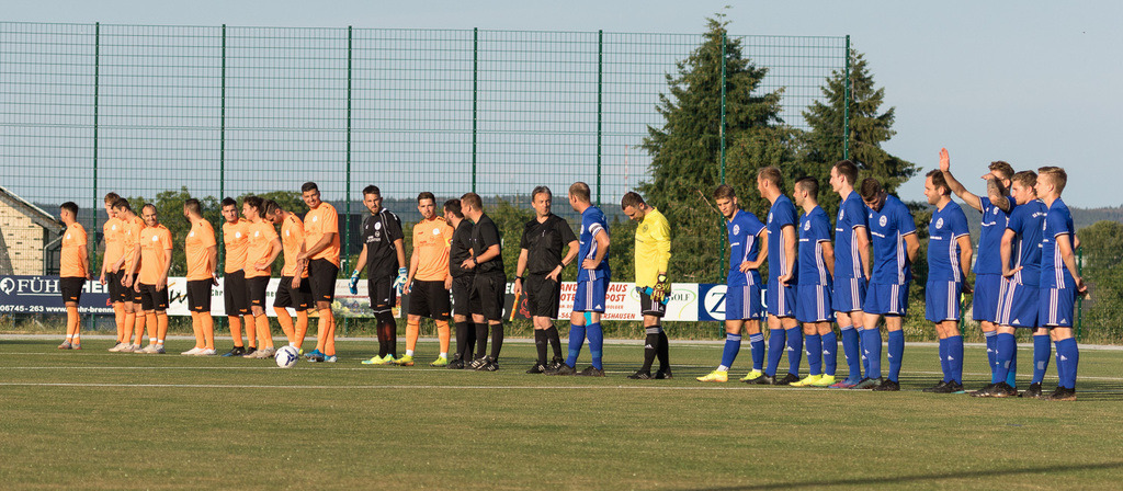SG Morshausen - FC Karbach | Sportfotografie Hermann-Josef Stoffel - Realisiert mit Pictrs.com