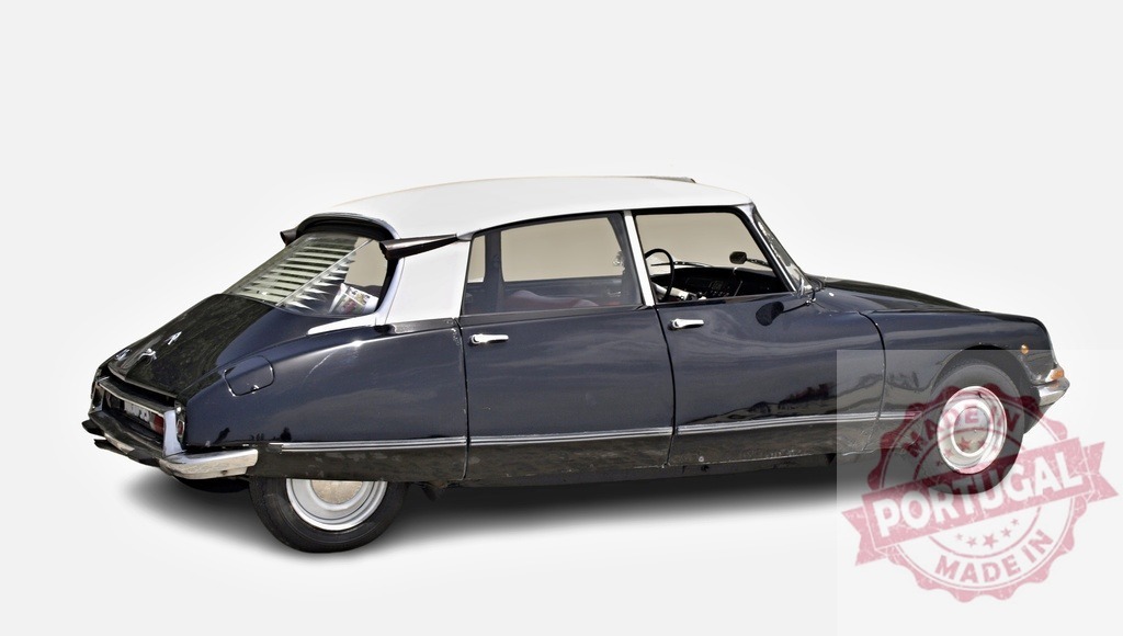 Citroën DS Pallas showcasing its elegant design and vintage charm on white background | Classic Citroën DS Pallas, a symbol of French automotive innovation, posing in a studio setting, highlighting its timeless appeal - Realisiert mit Pictrs.com