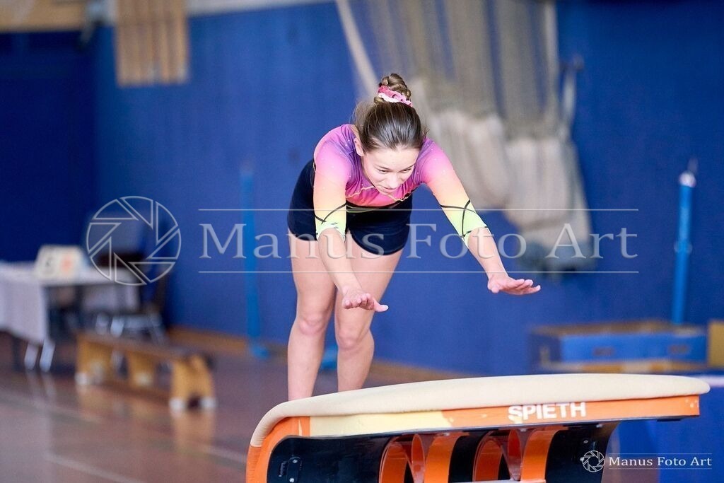 2024-04-30-2-1-A-DSC02379 | Professionelle Sportfotografie in Hamburg, Schleswig-Holstein und Niedersachsen – spezialisiert auf Rhönrad, Geräteturnen, Leistungsturnen und rhythmische Sportgymnastik. Bundesweite Begleitung von Rhönrad-Events. Jetzt Sport-Fotos - Realisiert mit Pictrs.com