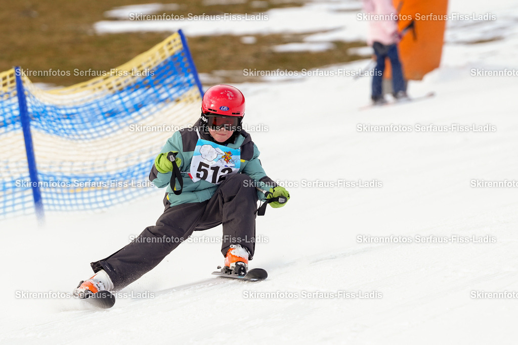 SRF_02.01.2026_0860 | Skirennfotos,Serfaus,Fiss,Ladis,Kinderskirennen,Winter,Tirol,Oberland,skirace,SFL,feelfree,weil wir's genießen,ski,Ski,skifahren,Sonnenplateau, - Realisiert mit Pictrs.com