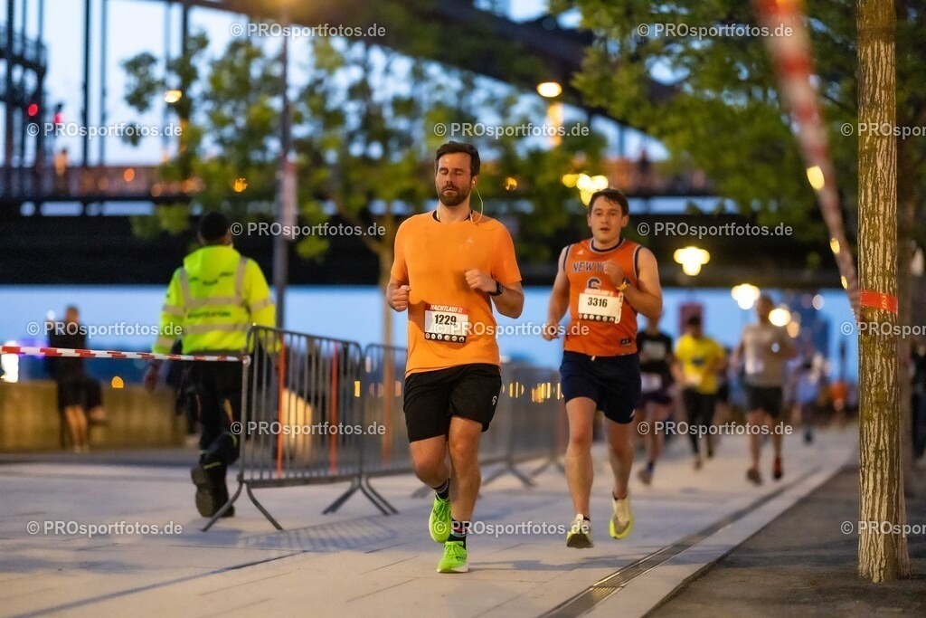 21. ASV Nachtlauf ; Köln, 08.05.24 | Impressionen vom 21. ASV Nachtlauf  am 08.05.24 in Köln (Deutschland). Foto: BEAUTIFUL SPORTS/Ulrich Faßbender