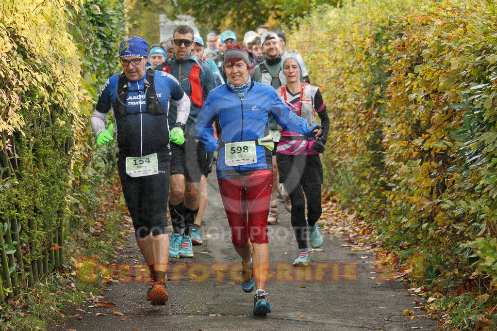 251026_1006_EV4_4254 | Sportfotografie im Rhein-Sieg Kreis, Köln, Bonn, NRW, Rheinland Pfalz, Hessen, etc. Unser Tätigkeitsfeld umfasst den Laufsport vom Volkslauf über den Marathon, Duathlon, Triathon bis zum Ultralauf wie Kölnpfad Ultra oder Schindertrail.
