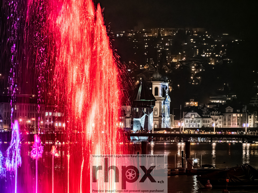 Lilu Lichtvestival 2026 | Stimmungsvolle Fotokunst aus Luzern. Erlebe den Pilatus, den See und die Stadt Luzern in exklusiven Aufnahmen in der Fotogalerie & Shop. - Realisiert mit Pictrs.com