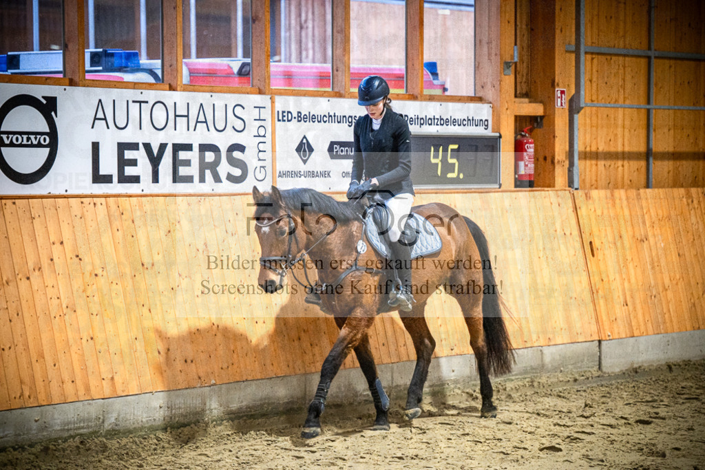 DOS_0235 | Entdecke hochwertige Reitturnierfotos von Foto Oger. Professionell, emotional und authentisch – jetzt Lieblingsmomente im Shop bestellen.Deutschlandweite Turnierfotografie. - Realisiert mit Pictrs.com