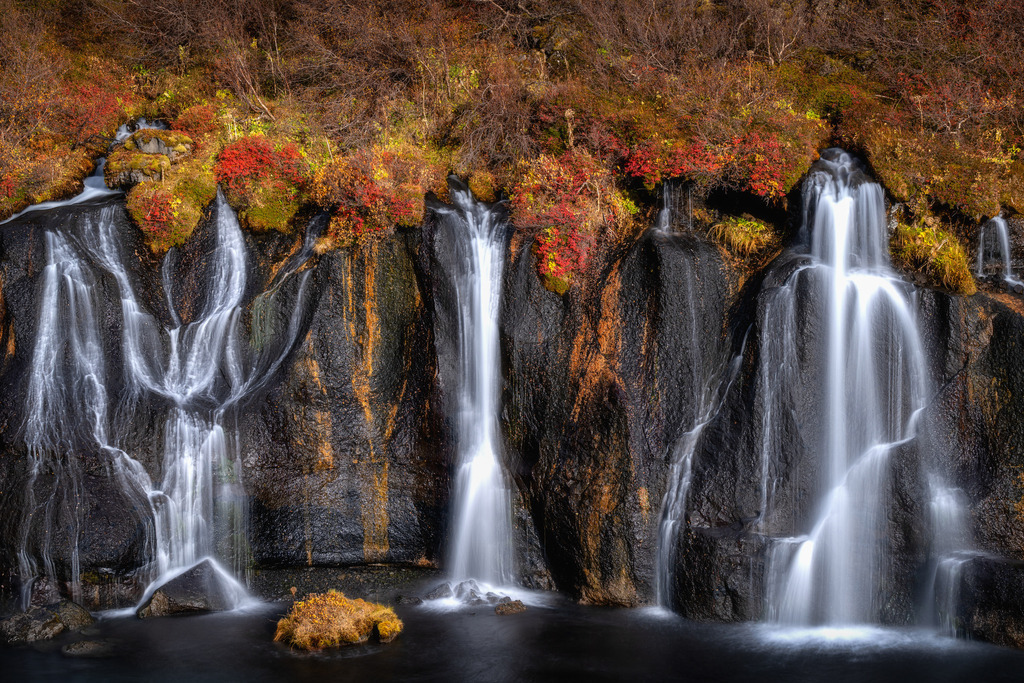 Hraunfossar Iceland | Wandbilder - Florian Läufer - Realisiert mit Pictrs.com
