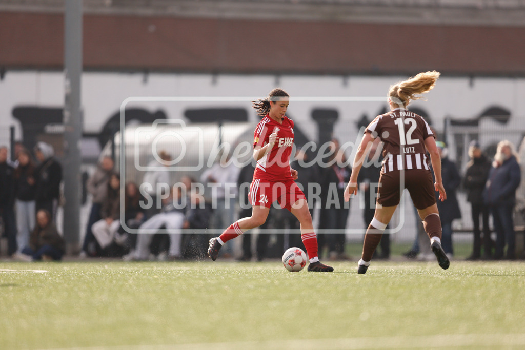 Fußball I Frauen I Saison 2025-2026 I Regionalliga Nord I 15. Spieltag I St. Pauli - SpVg Aurich-83 | realhellocedii - Realisiert mit Pictrs.com