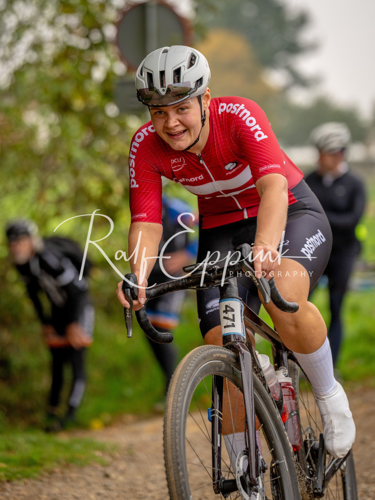 Ralf Eppink Photography 20251011_DSC00271 | Sportfotografie, Eventfotografie, Porträtfotografie, Radsport Fotograf, Triathlon Fotograf, Düsseldorf Fotograf, Köln Fotograf, Actionfotografie, Teamfotografie, Peoplefotografie, Business Portraits, Veranstaltungsfotografie, Reportagefotografie - Realisiert mit Pictrs.com