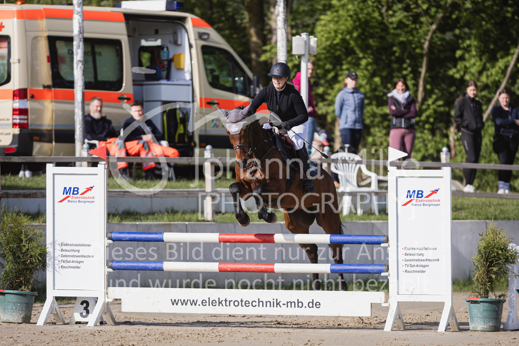 250503_SpengeW_A2-Spr-636 | Deine schönsten Turniermomente als professionelle Fotos! Entdecke hochwertige Pferdesport-Fotografie im Online-Shop. Jetzt Fotos finden & bestellen!