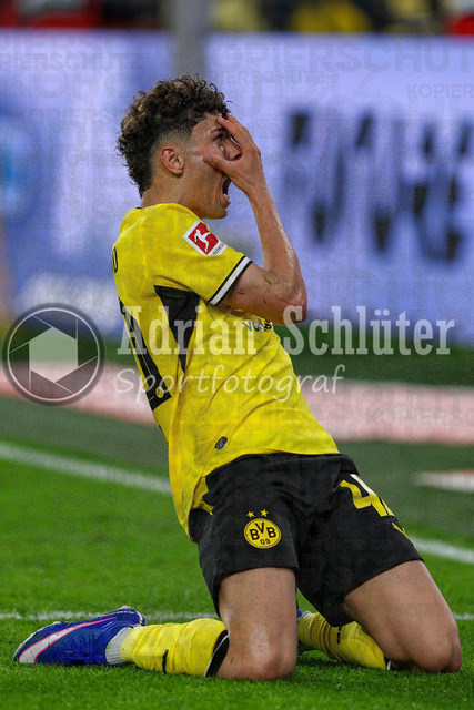 08.05.2026, GER, Fussball, Herren, 1. BL, Saison 2025/2026, Borussia Dortmund - Eintracht Frankfurt | Samuele Inacio (BVB) Torjubel, jubelt nach seinem Treffer zum 3:1