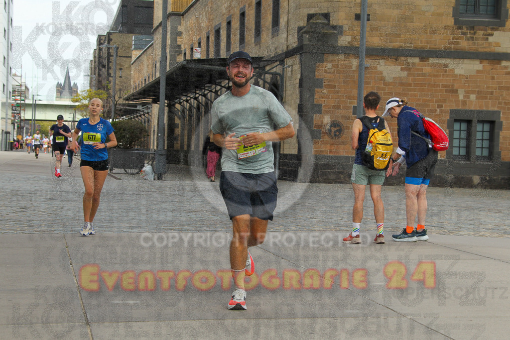 250920_1324_EV4_5413 | Sportfotografie im Rhein-Sieg Kreis, Köln, Bonn, NRW, Rheinland Pfalz, Hessen, etc. Unser Tätigkeitsfeld umfasst den Laufsport vom Volkslauf über den Marathon, Duathlon, Triathon bis zum Ultralauf wie Kölnpfad Ultra oder Schindertrail.