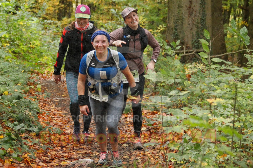251026_1323_EV4_6863 | Sportfotografie im Rhein-Sieg Kreis, Köln, Bonn, NRW, Rheinland Pfalz, Hessen, etc. Unser Tätigkeitsfeld umfasst den Laufsport vom Volkslauf über den Marathon, Duathlon, Triathon bis zum Ultralauf wie Kölnpfad Ultra oder Schindertrail.