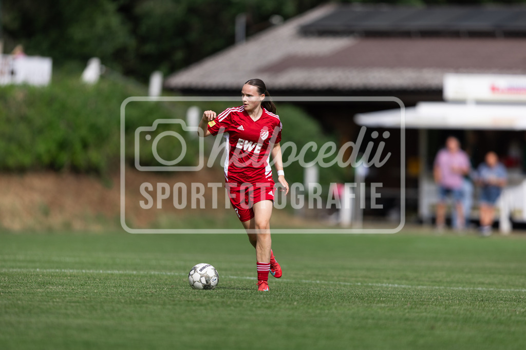 Fußball I Frauen I Testspiel I SpVg Aurich - DJK Arminia Ibbenbüren I 15381 | realhellocedii - Realisiert mit Pictrs.com