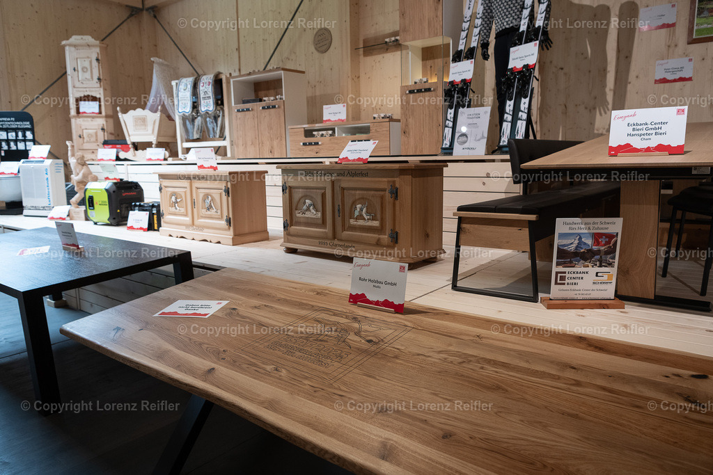 Schwingen -  ESAF Freitag Festumzug 2025 | Mollis, 29.8.25, Schwingen - ESAF Freitag Festumzug.