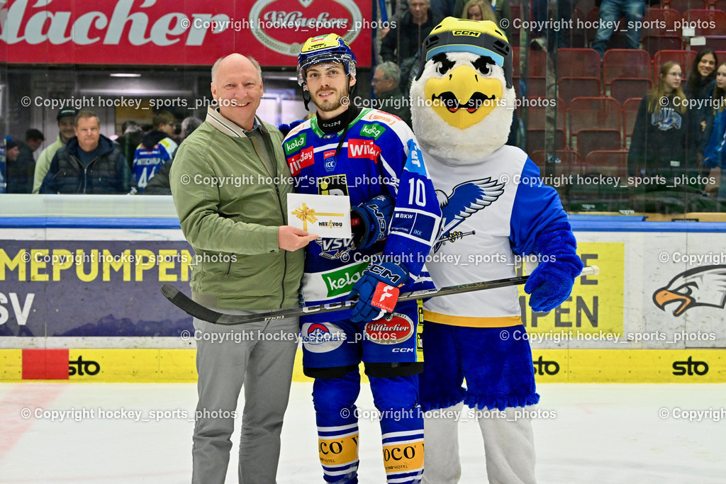 EC IDM WÄRMEPUMPEN VSV vs. MOSER MEDICAL GRAZ99ERS | Spieler des Abends, #10 Thomas Vallant EC VSV, Maskottchen EC VSV Villi, EC IDM WÄRMEPUMPEN VSV vs. MOSER MEDICAL GRAZ99ERS, EC IDM WÄRMEPUMPEN VSV vs. MOSER MEDICAL GRAZ99ERS am 12.03.2026 in Villach (Stadthalle Villach), Austria, (Photo by Bernd Stefan)